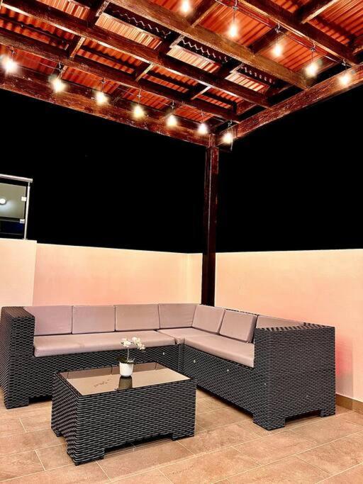 Apartamento Magnificent Pent House W/Jacuzzi Santiago De Los Caballeros Exterior foto