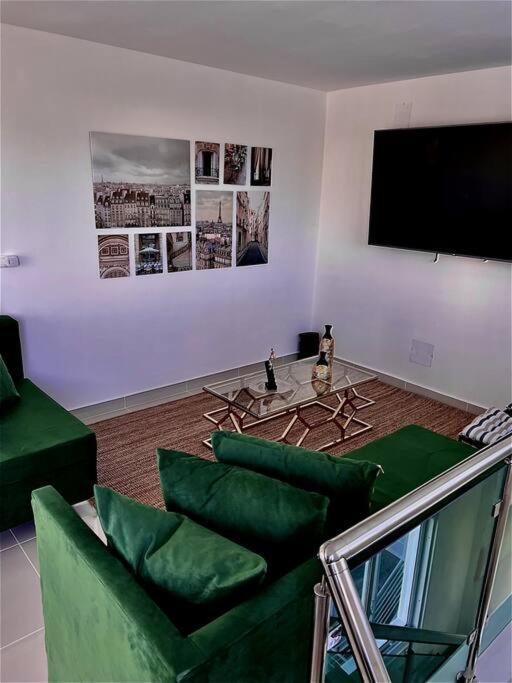Apartamento Magnificent Pent House W/Jacuzzi Santiago De Los Caballeros Exterior foto